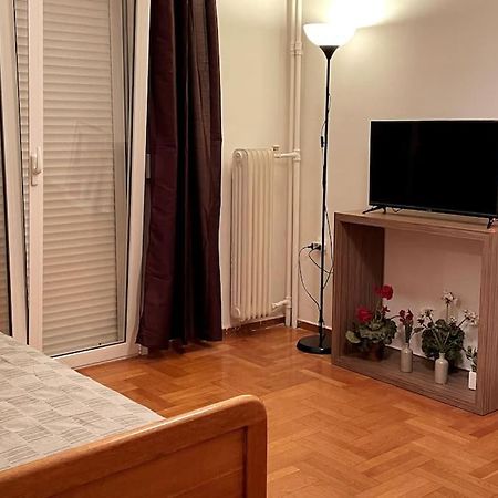 Lovely 1 Bedroom Apartment In אתונה מראה חיצוני תמונה